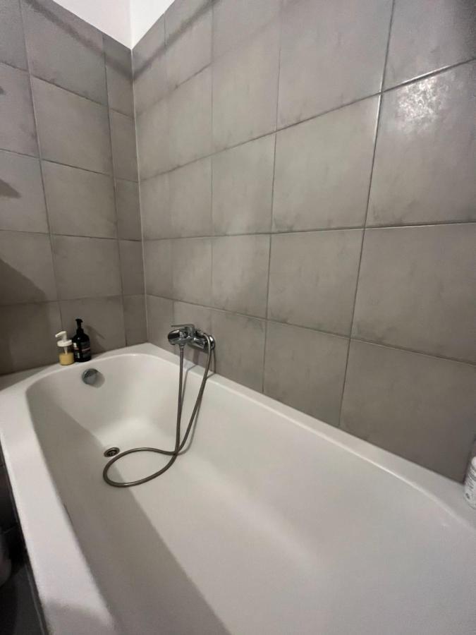 Mimice - Private Garage Parking Space Apartman Zagreb